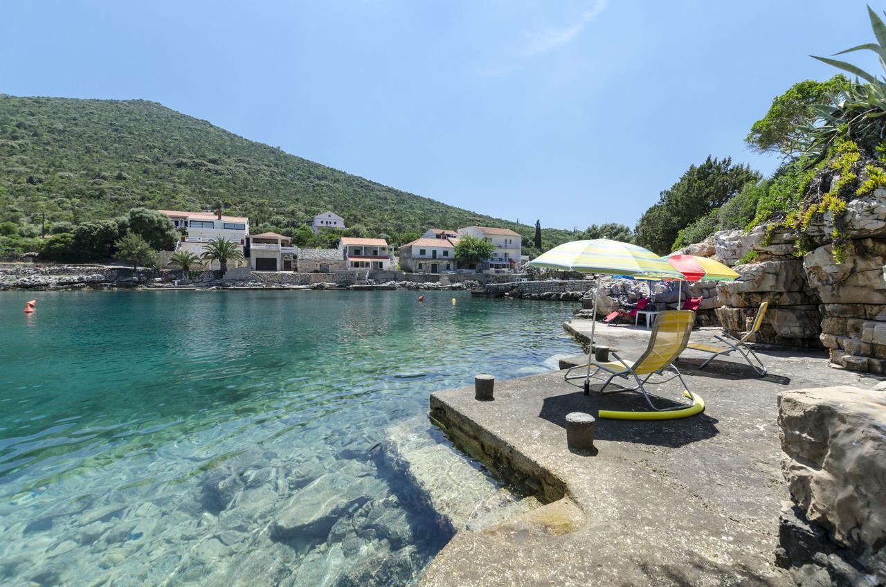 Apartments Dinko Gdinj Luaran gambar